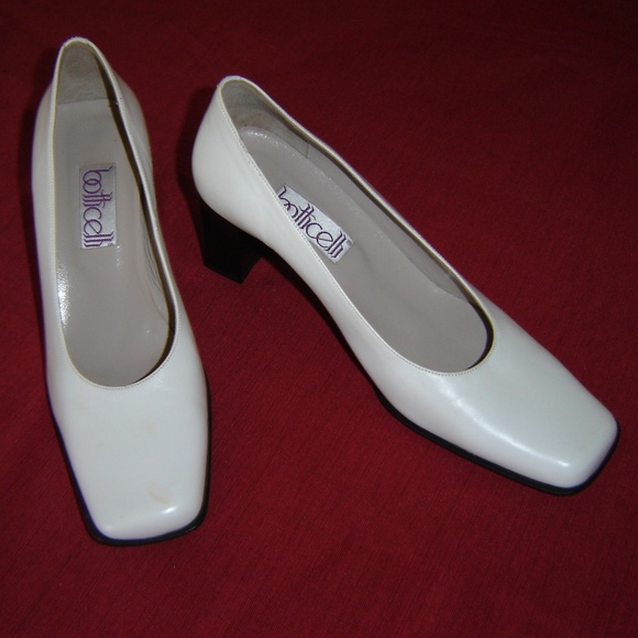 BOTTICELLI White Leather Pumps Sz 37 Made in Italy - Picture 2 of 7